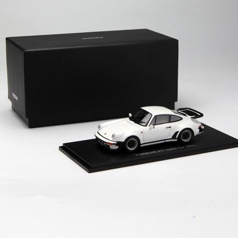 京商 1:43 保时捷911 Turbo 3.3 1988年 合金仿真静态汽车模型 白色