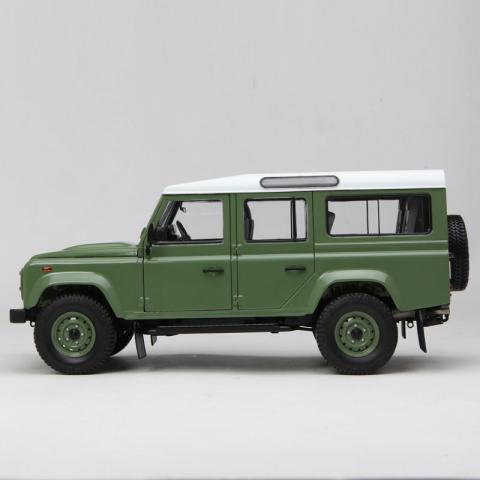 世纪龙 1:18 Land Rover Defender 110 绿色
